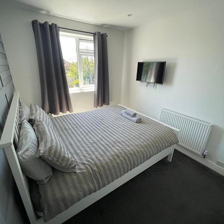 Va Home Stay - Close To Luton Airport, M1 & A505 Extérieur photo