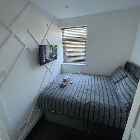 Va Home Stay - Close To Luton Airport, M1 & A505 Extérieur photo
