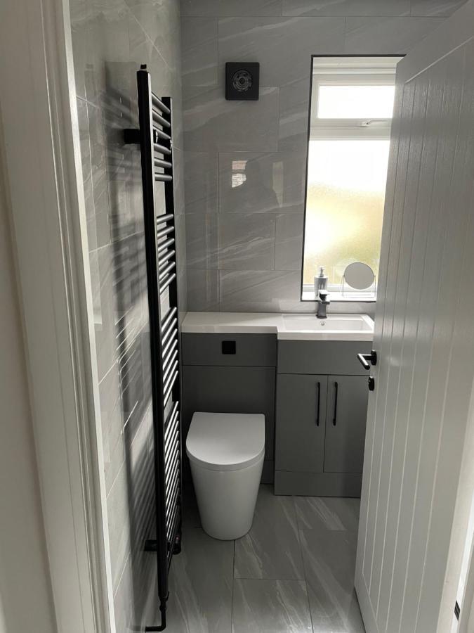 Va Home Stay - Close To Luton Airport, M1 & A505 Extérieur photo