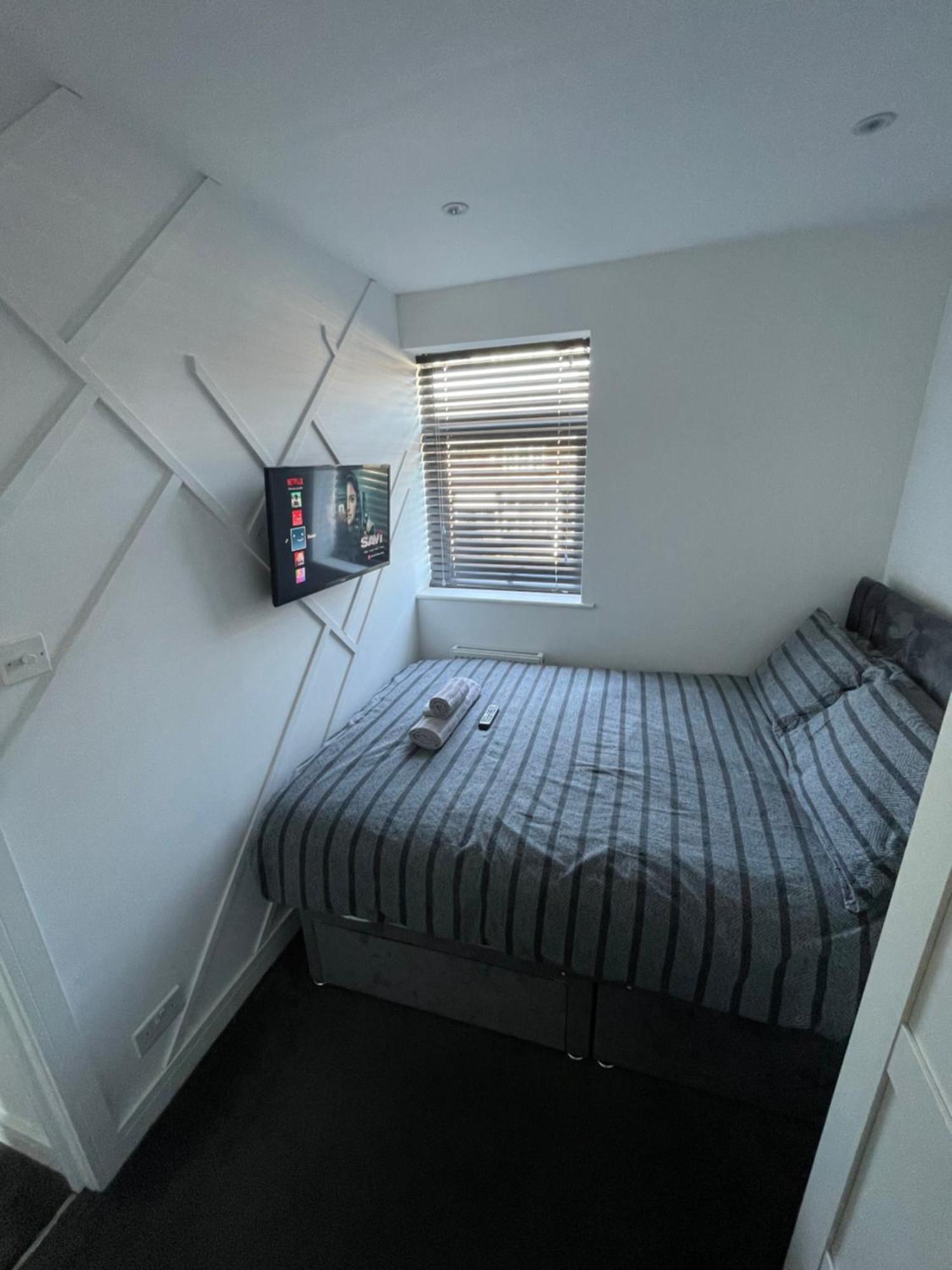 Va Home Stay - Close To Luton Airport, M1 & A505 Extérieur photo